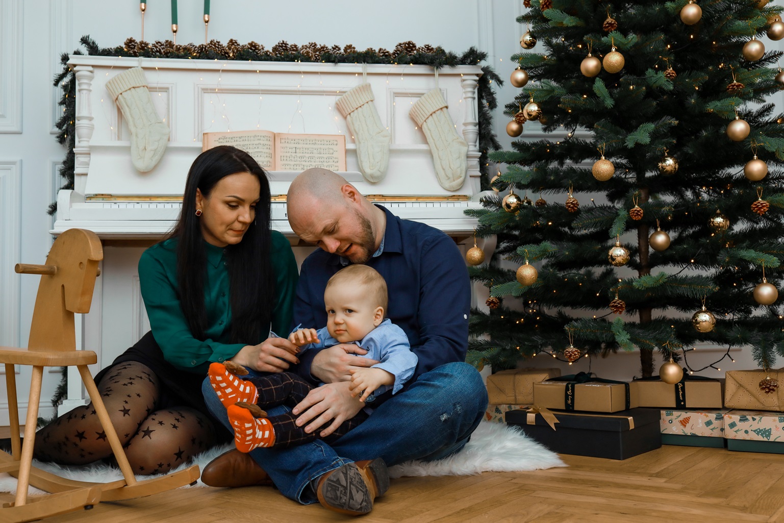 Sesja rodzinne. Naturalne fotografie pełne uśmiechu, miłości i wspólnie spędzonych chwil
